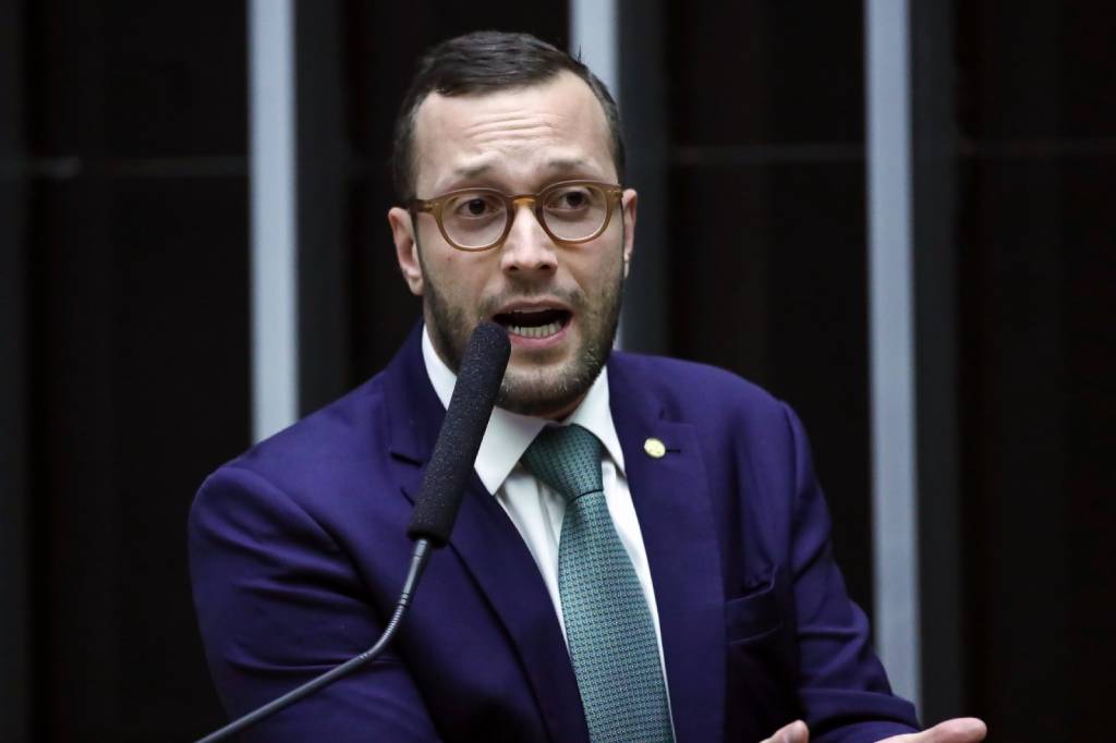 Filipe Barros - PL -  é novo líder da Oposição.